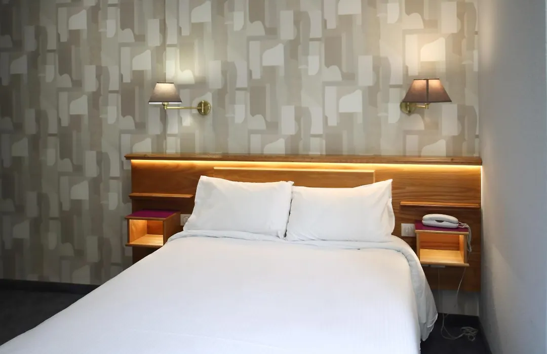 Hotel Lons-1