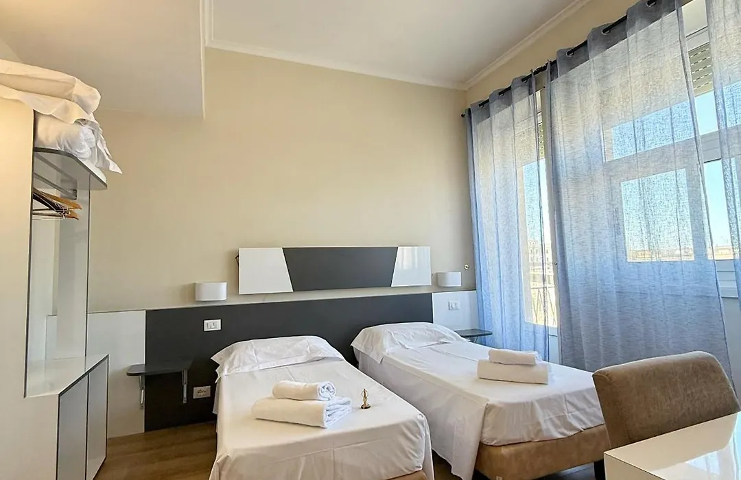 Hotel Laura-1