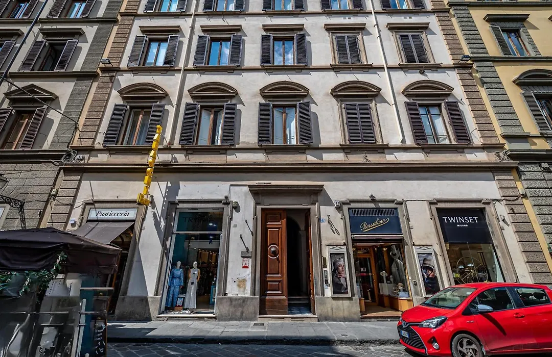 La Loggia Del Porcellino-1