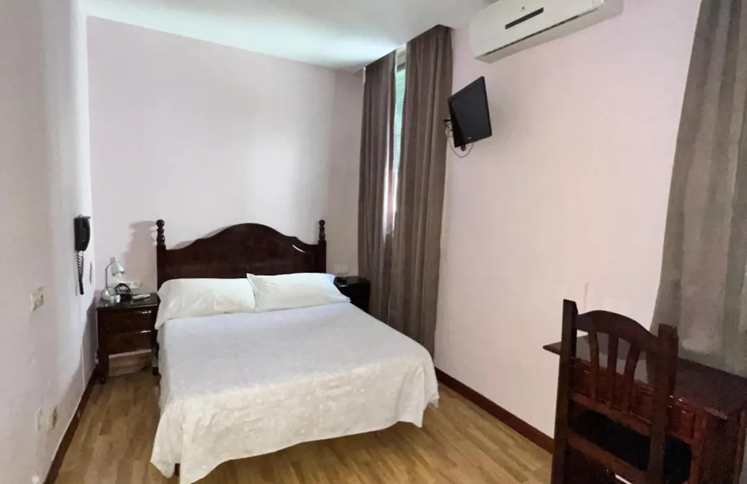 Hostal Río Paraná-1