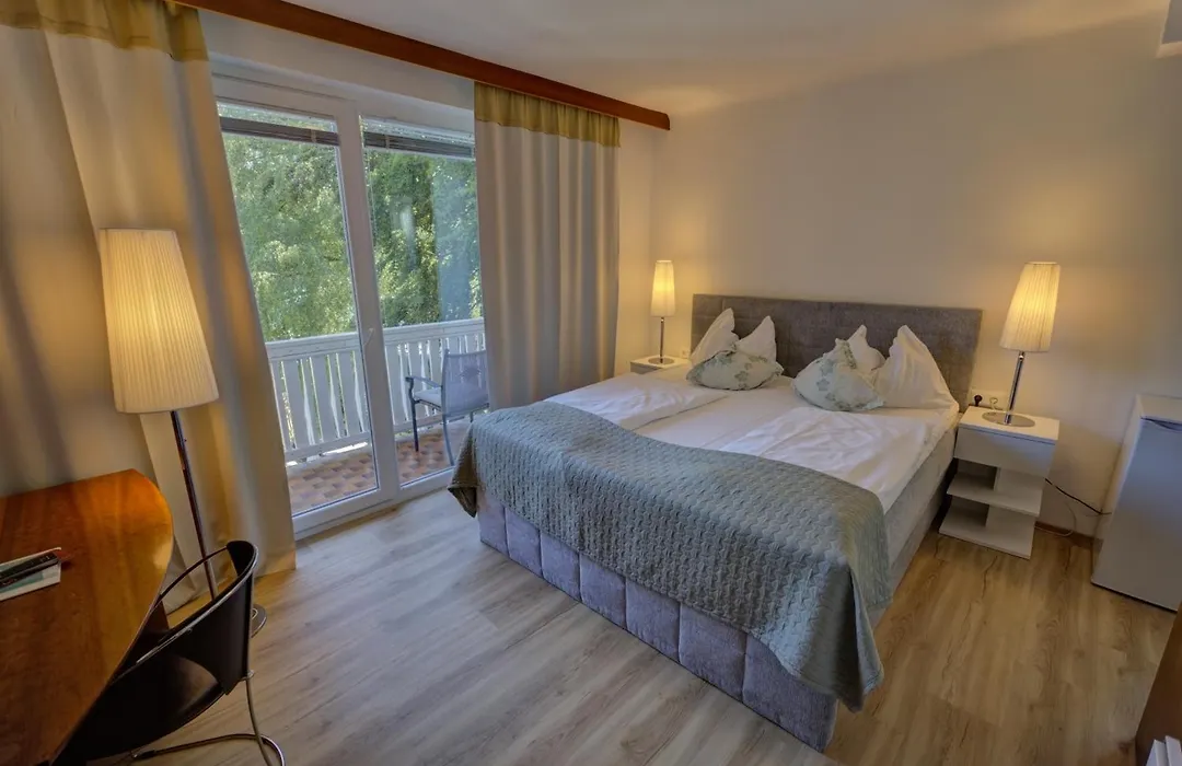 Promenaden-Strandhotel Marolt Haupthaus-1