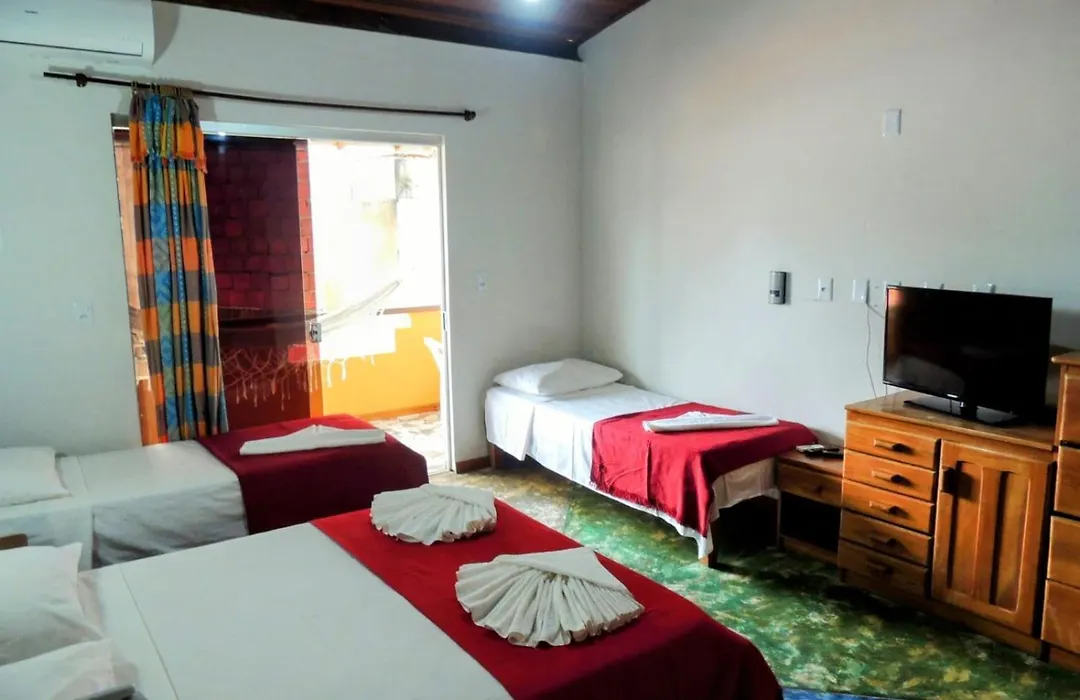 O Pharol Hostel e Pousada-1