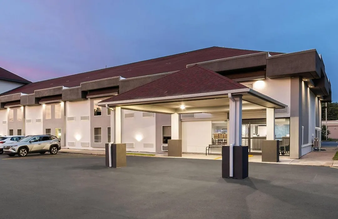 Baymont By Wyndham Batavia - Darien Lake-1