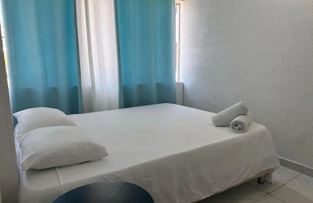 Aparta Hotel Fama-1