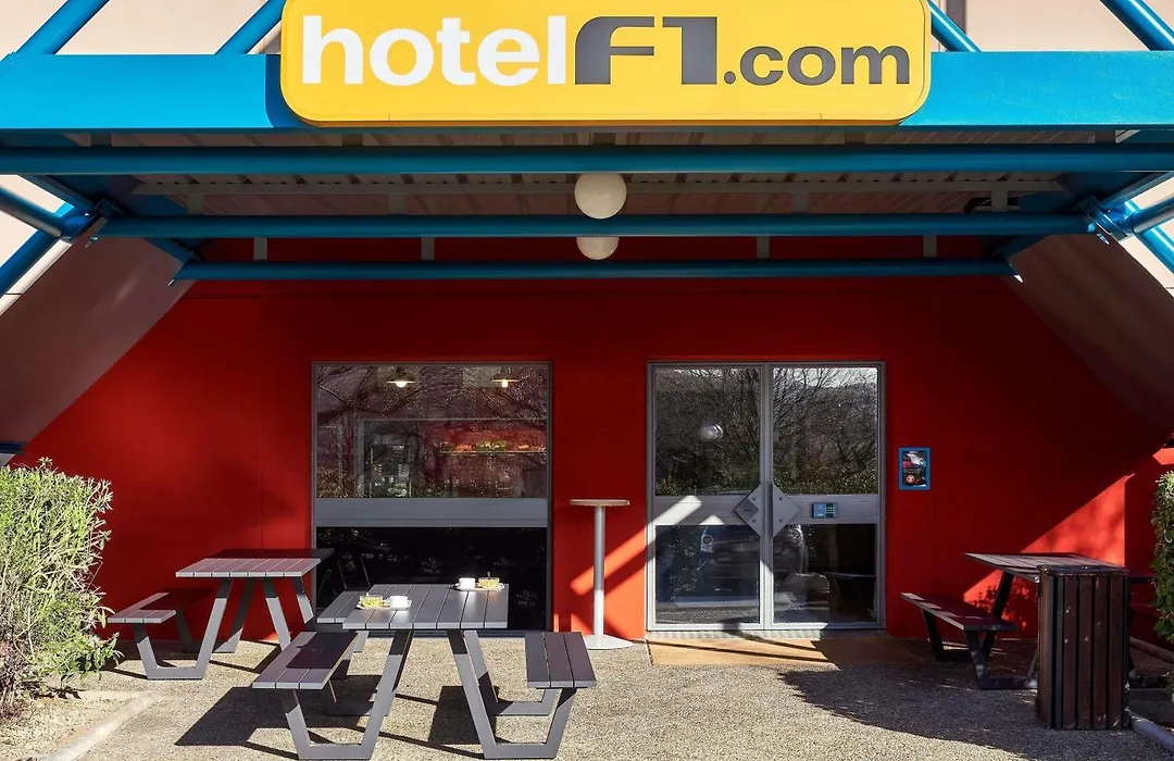 Hotelf1 Chaumont-1