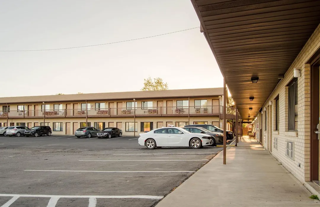 Econo Lodge Panguitch Near Bryce Canyon-1