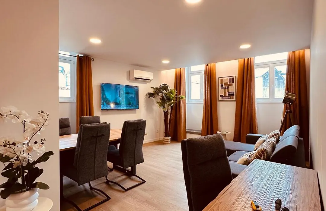 Living Funchal Executive-1