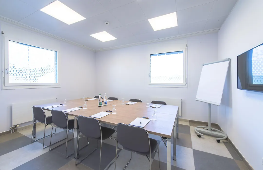 Holiday Inn Express Luzern-Neuenkirch, an IHG Hotel-1