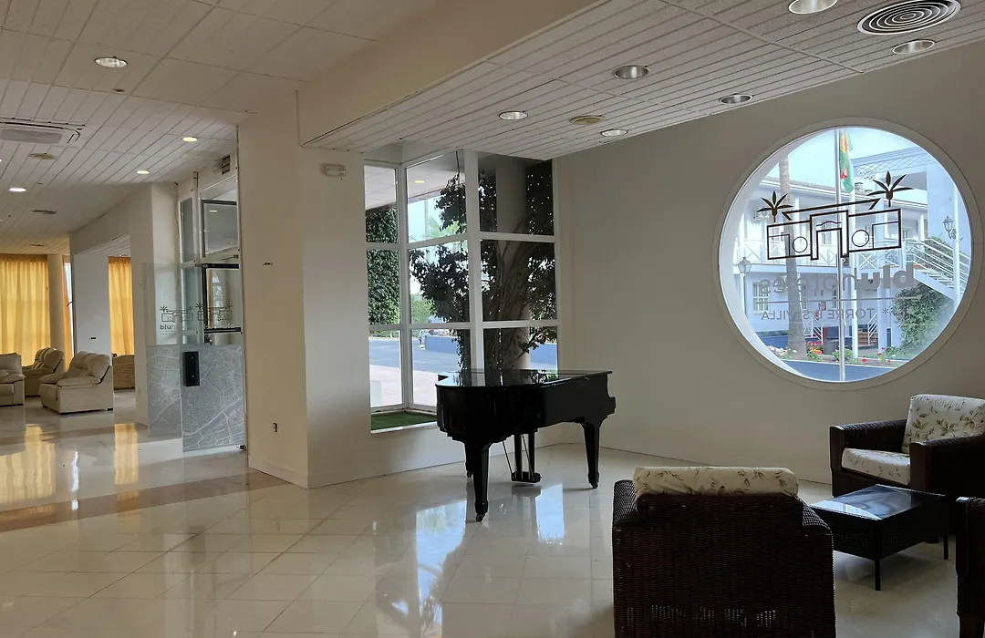Hotel Jm Jardin De La Reina-1