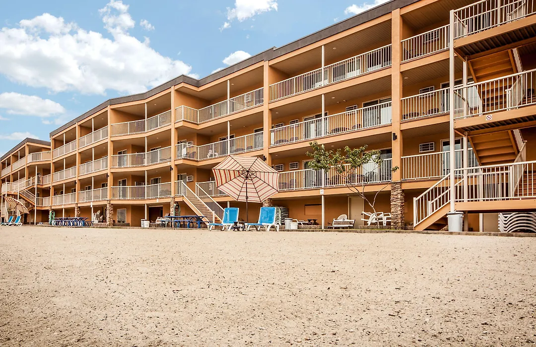 Coast Osoyoos Beach Hotel-1