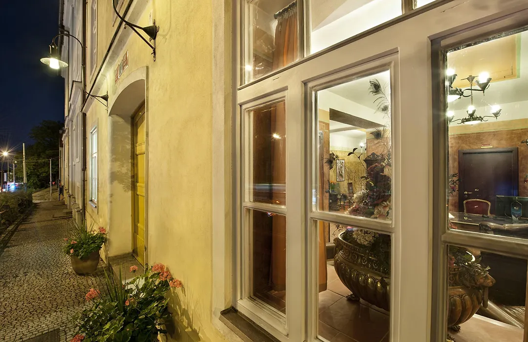 EA Hotel Jeleni Dvur Prague Castle-1