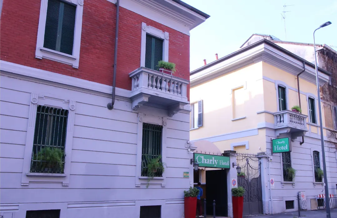 Hotel Charly-1