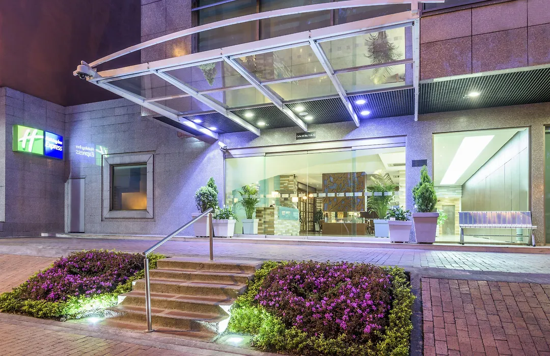 Holiday Inn Express Bogotá - Parque La 93, an IHG Hotel-1