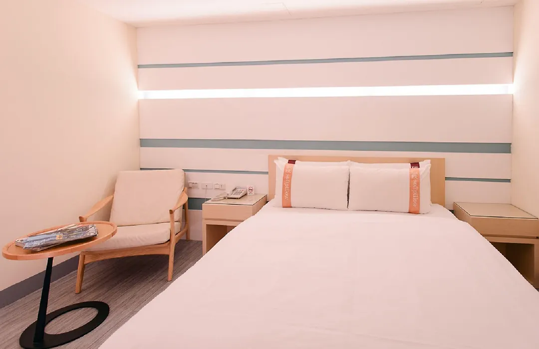 Kiwi Express Hotel - Kaohsiung Station-1
