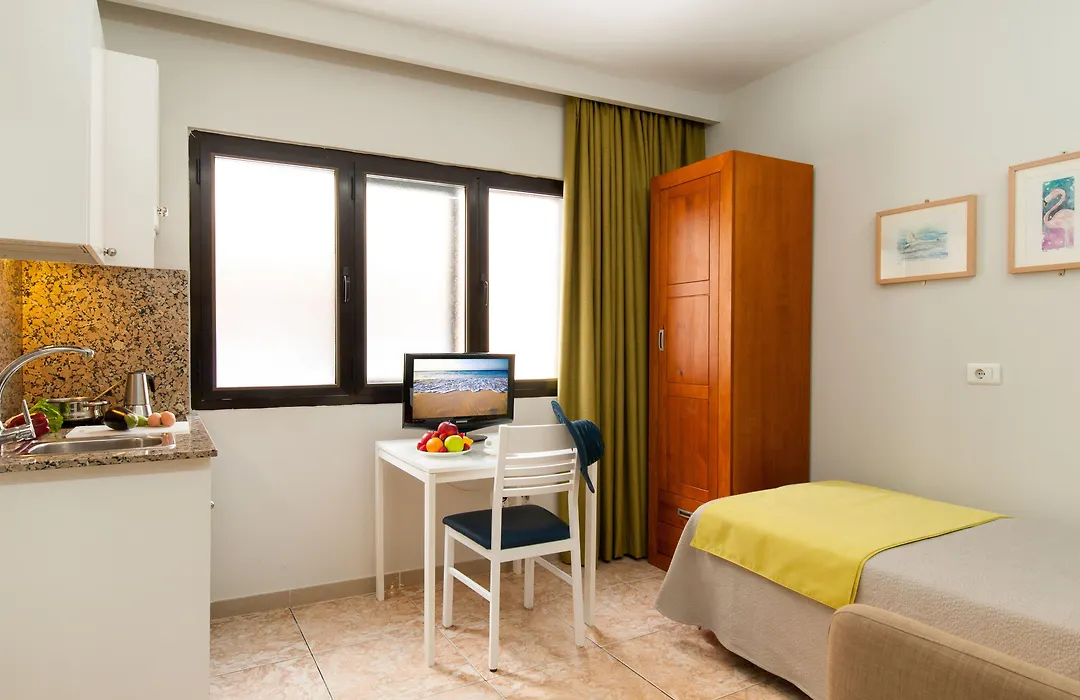 Hotel Apartamento Bajamar-1
