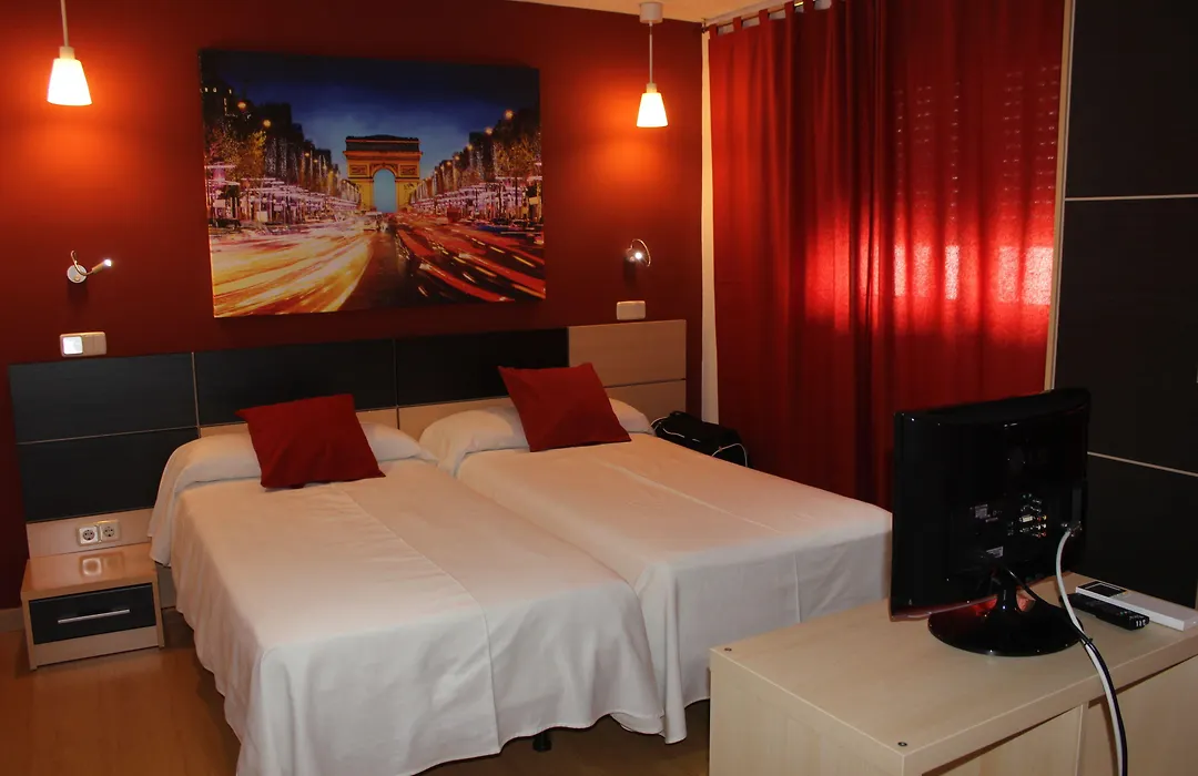 Hostal Falfes-1