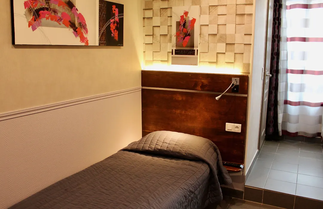 Hotel Des Pyrenees-1
