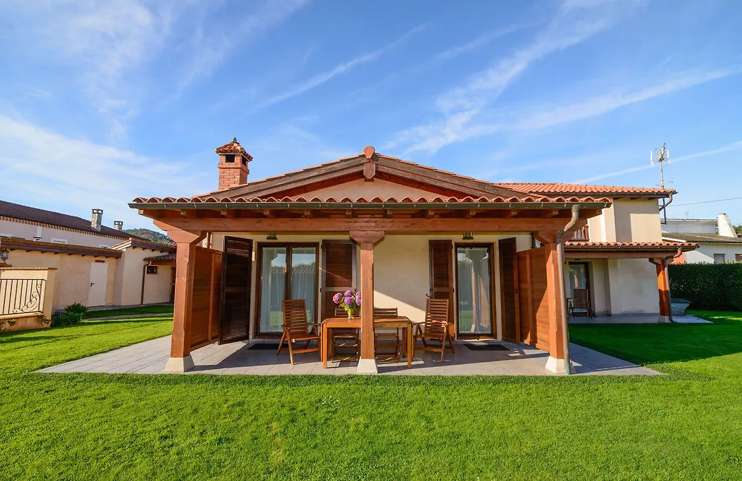 Casona de Llanorrozo Apartamentos Rurales-1