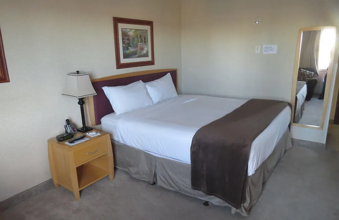 Rocky Inn Express-1