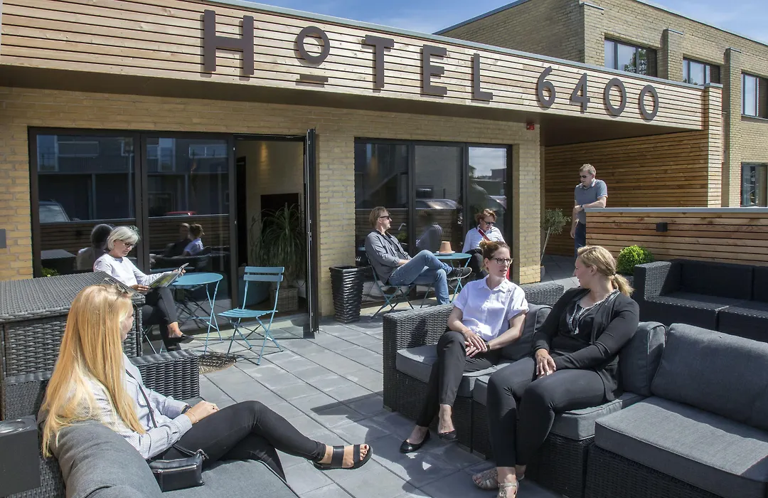 Hotel 6400-1