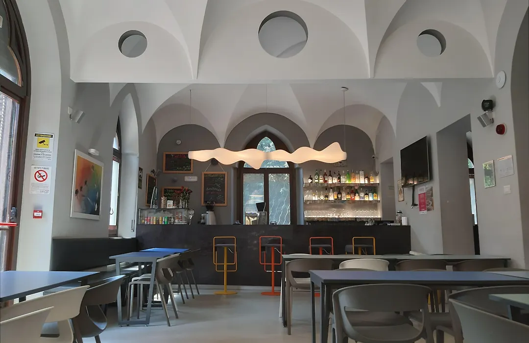 Babila Hostel&Bistrot-1