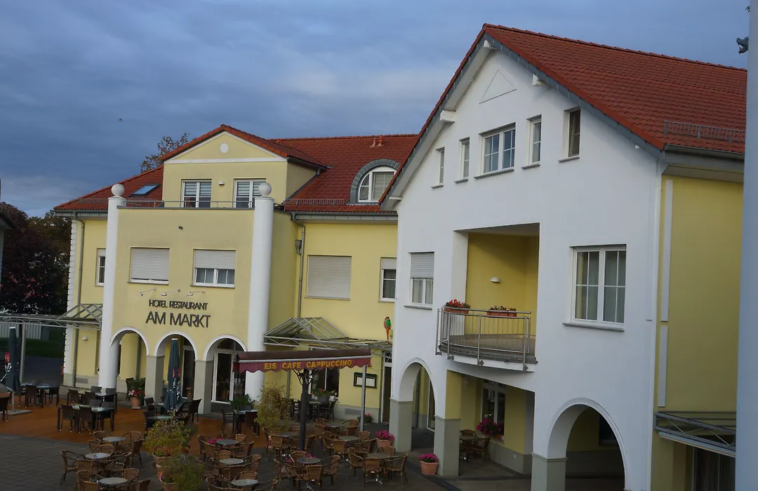 Warias Hotel&Restaurant am Geiseltalsee - Nähe Merseburg-1