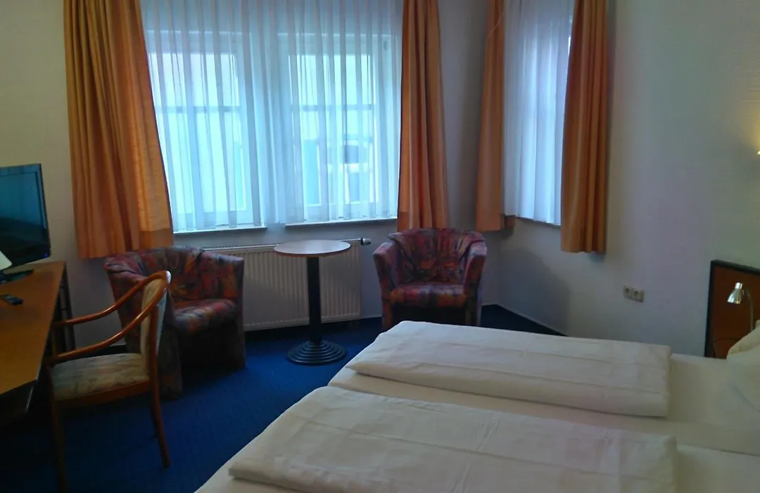 Hotel Loewensteiner Hof Haus Am Neuplatz-1