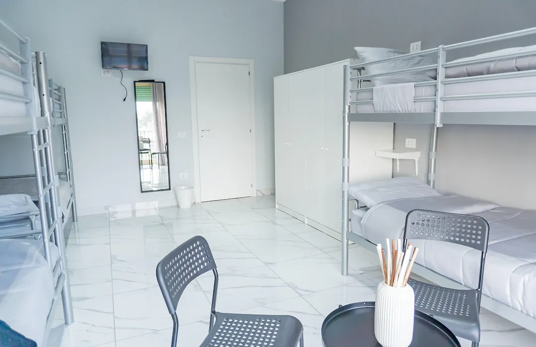 Hostel Partenope-1