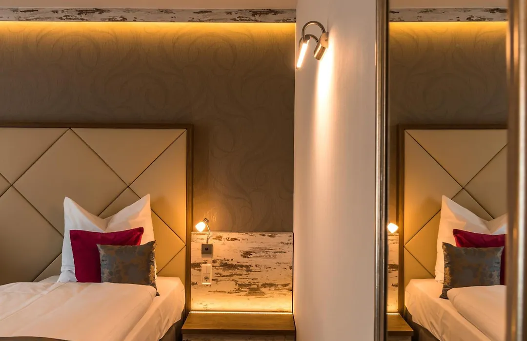 Hotel Allegro-1