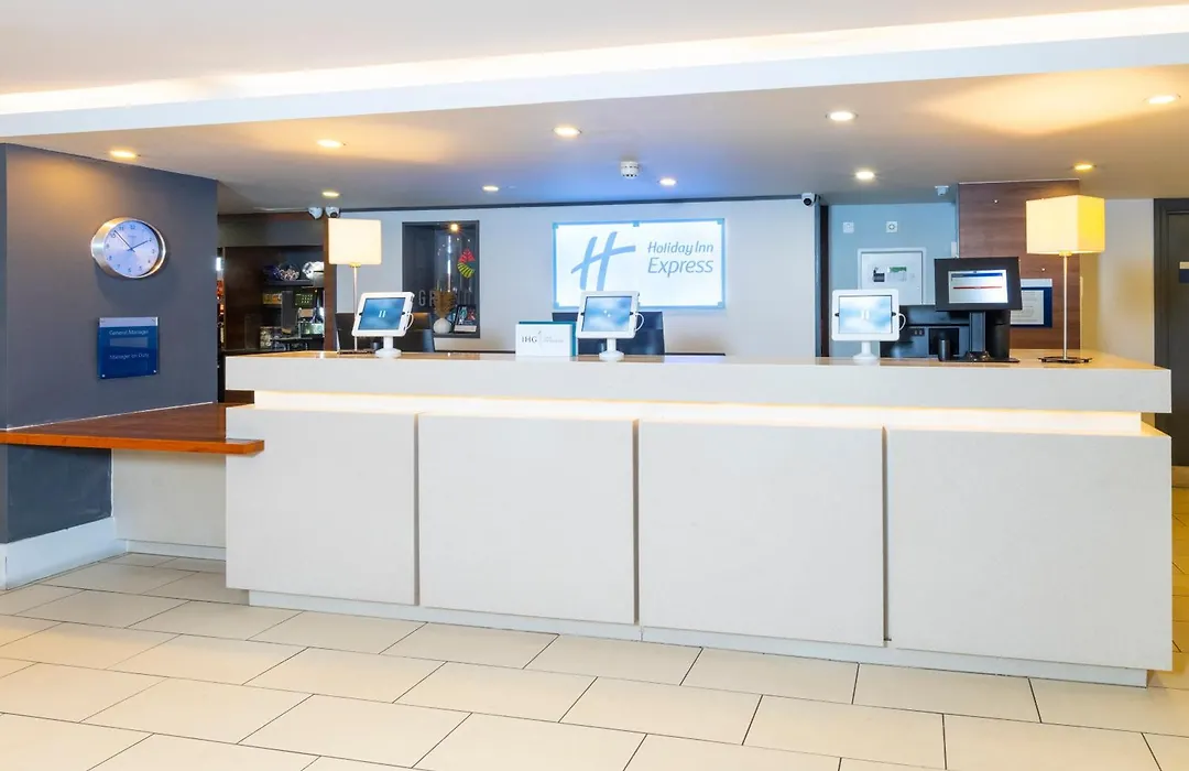 Holiday Inn Express Northampton - South By Ihg-1