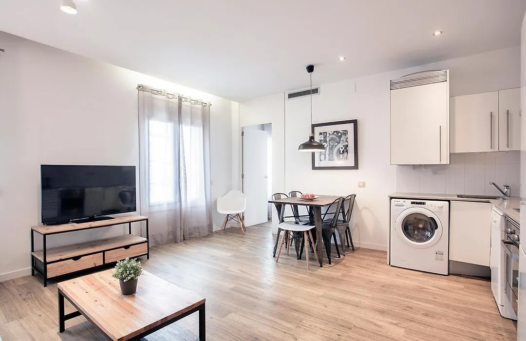 Amister Apartments-1