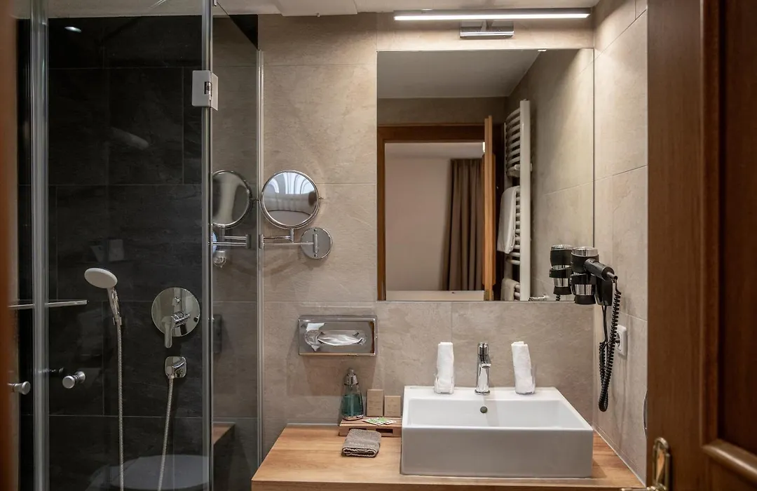 Hotel Montfort - Inklusive Sommerkarte Premium-1