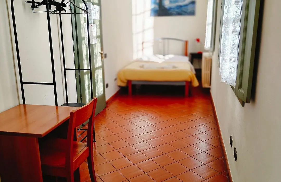 Student's Hostel Della Ghiara-1