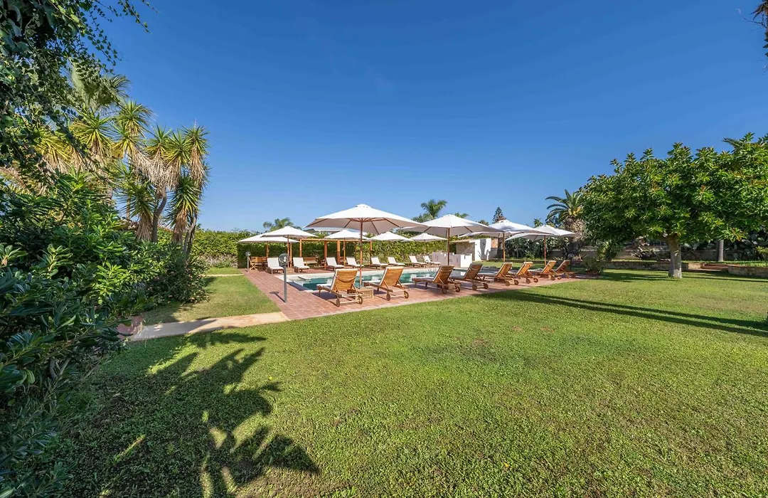 B&B Villa Carlotta Resort-1