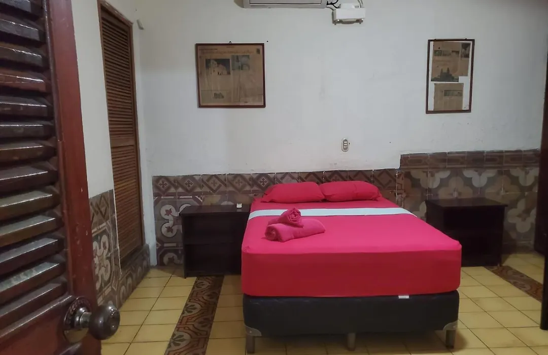 Volcano Hostel-1