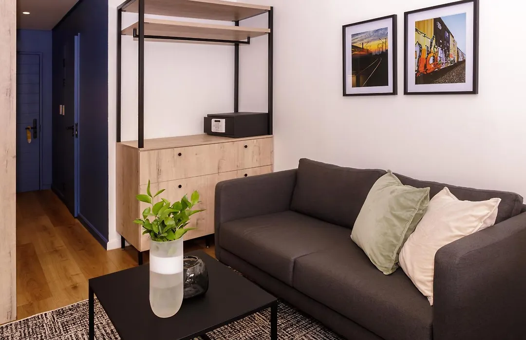Home Suite Hotels Station House-1