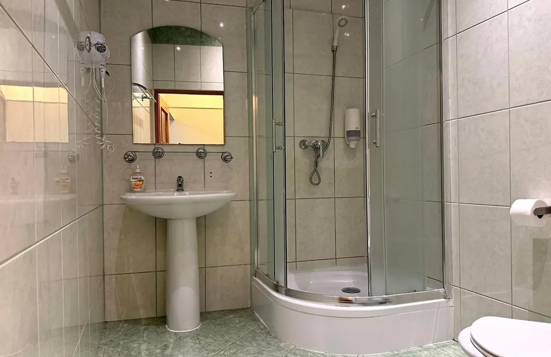 Hotel Mazowiecki Wow-1