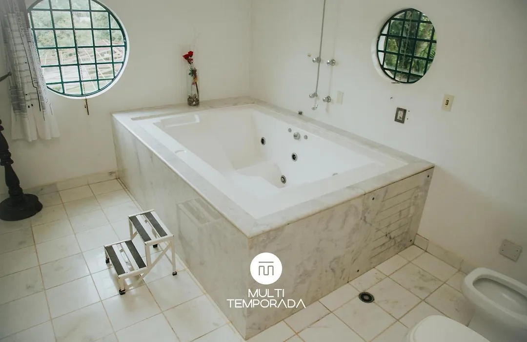 Chácara 3 Poderes Piscina - 60 pessoas - Guararema-1