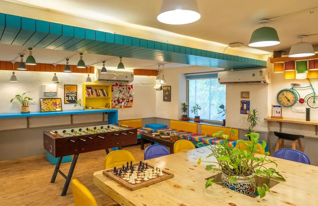 Gostops Delhi - Private Rooms & Dorms-1
