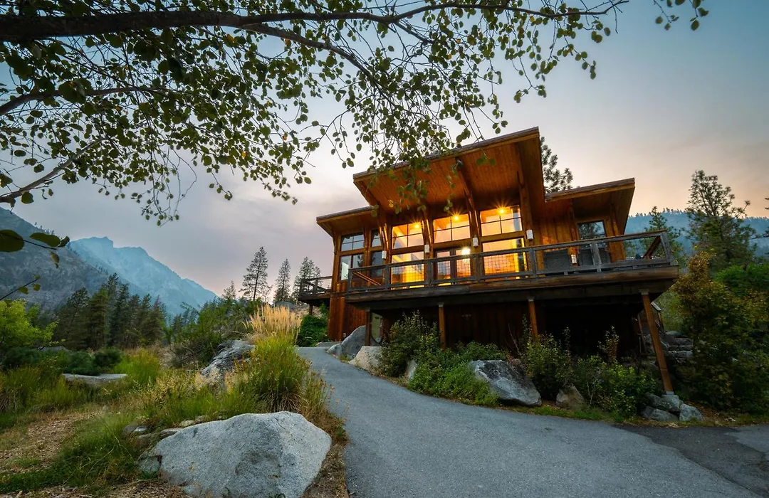 Sleeping Lady Mountain Resort & Spa-1