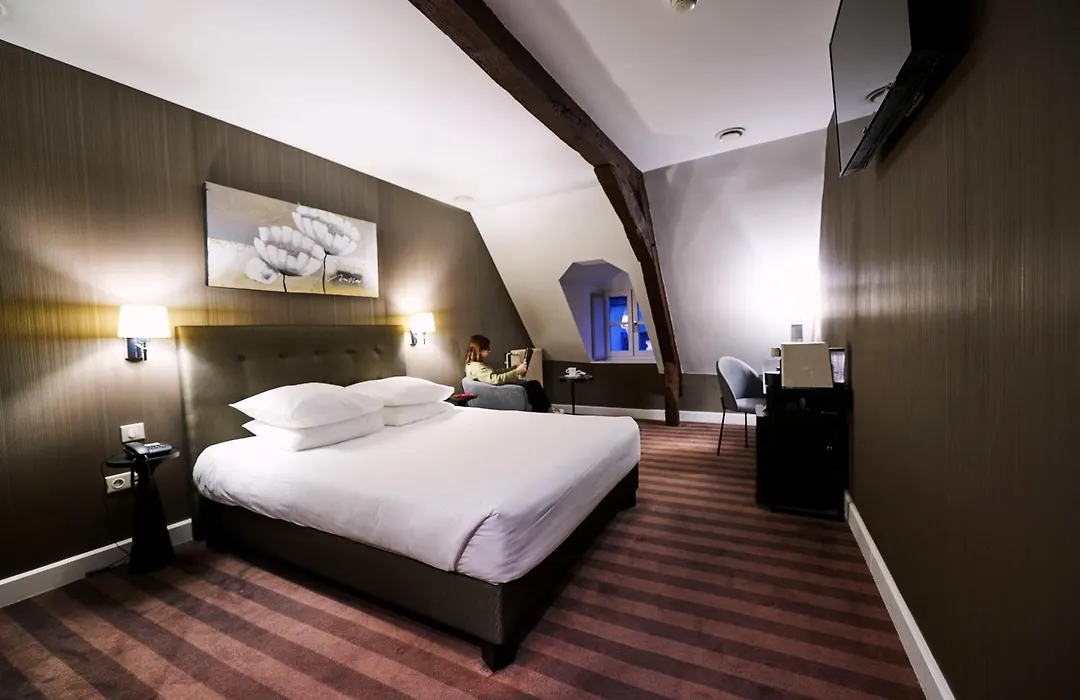 Maison Philippe Le Bon Hotel, Restaurant & Bar Le 19-1
