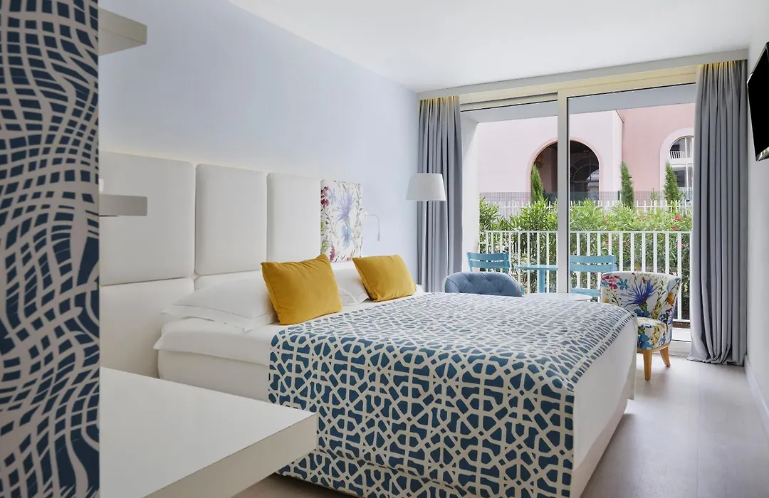 Amadria Park Family Hotel Jakov-1