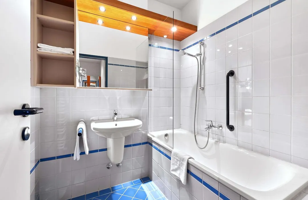 B&B Hotel Linz City-Ost-1