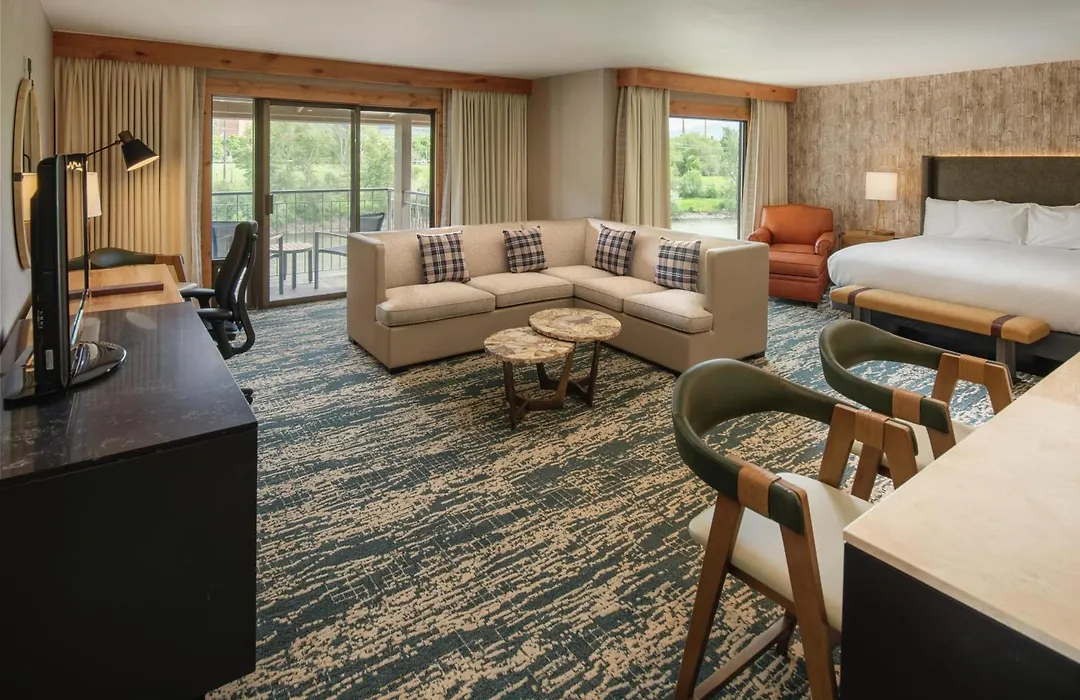 Edgewater Missoula, Tapestry Collection By Hilton-1