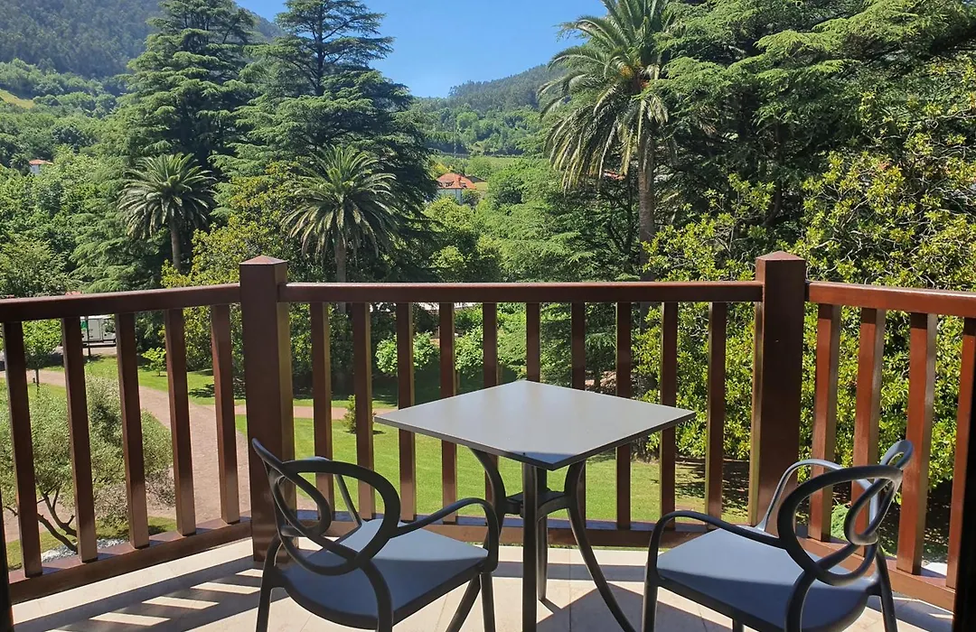 Gran Hotel Balneario De Puente Viesgo-1