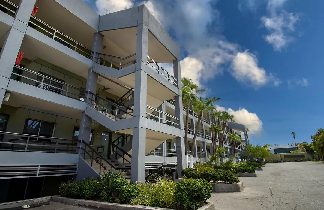 Hotel Calafia-1