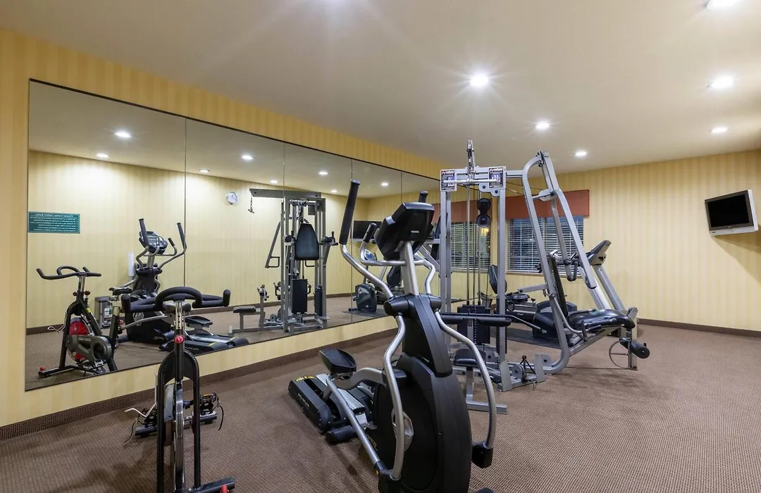 La Quinta By Wyndham Dodge City-1