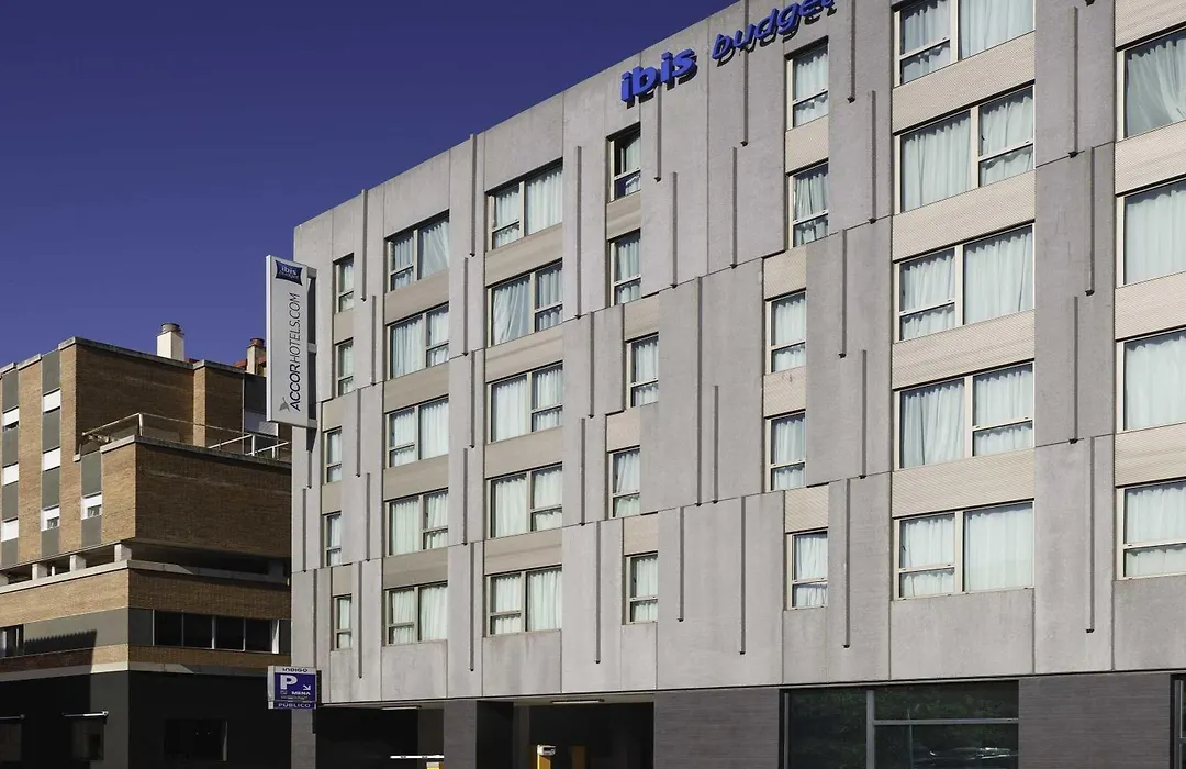 Ibis Budget Malaga Centro-1
