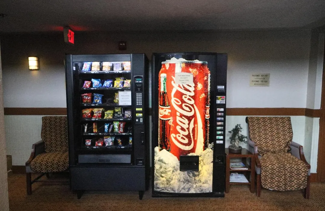 Americas Best Value Inn & Suites Anchorage Airport-1