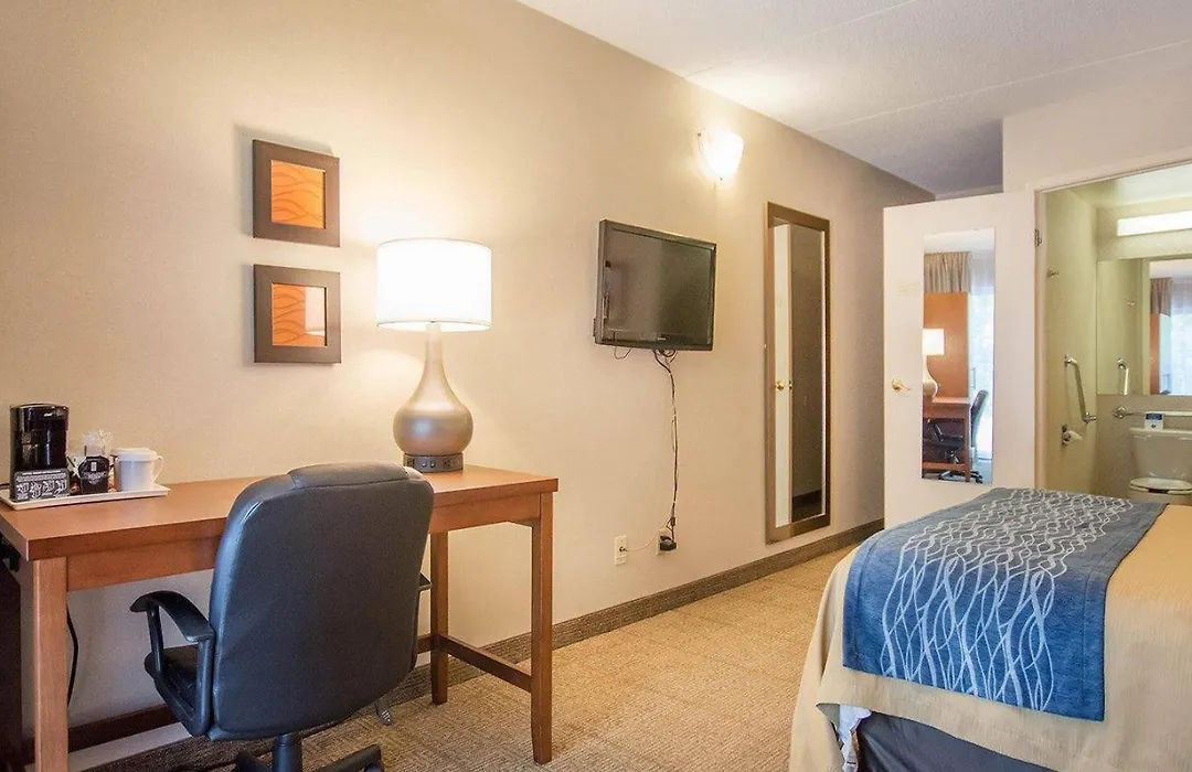 Comfort Inn-1